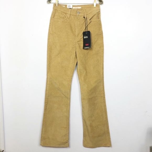 NWT Levi's Ribcage Bootcut Cords in Iced Coffee - Picture 4 of 5